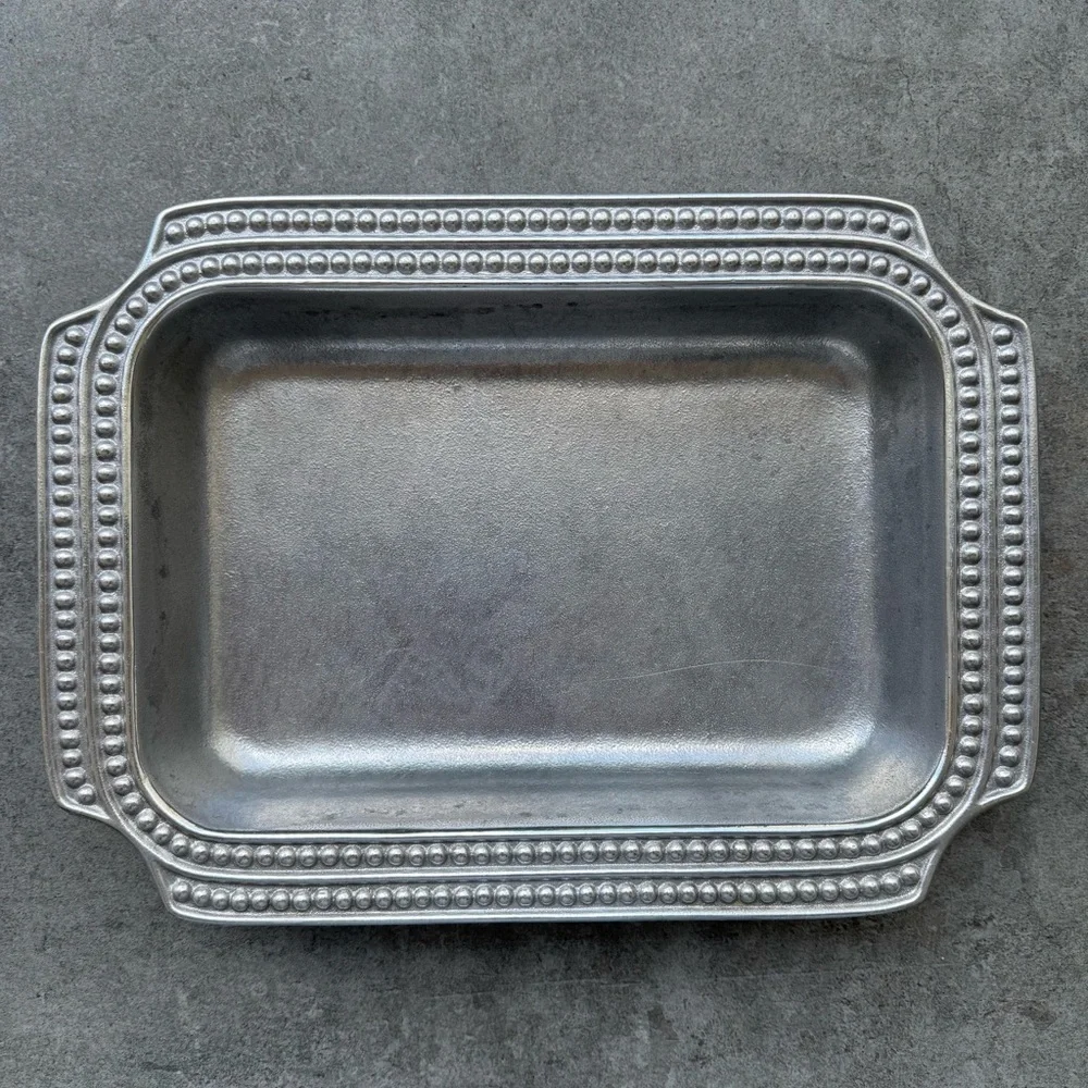 Wilton Armetale Flutes and Pearls Rectangular Baking Dish